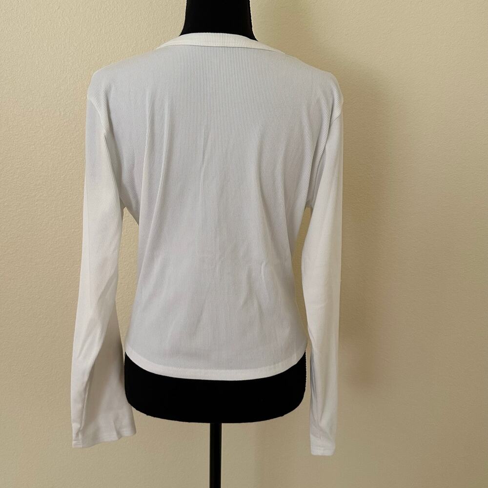 Women White Lightweight Ribbed Button Front Long Sleeve Cardigan XXL NWOT - Picture 3 of 8
